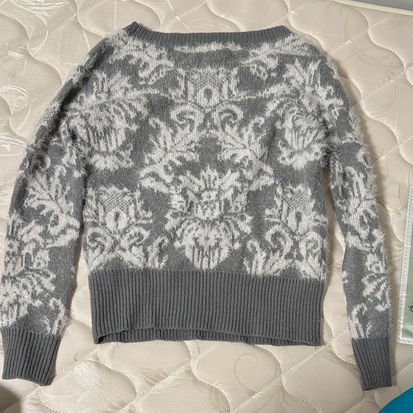 Gray Patterned Women's Sweater - Picture 4 of 5